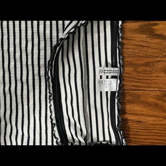 Long sleeve off shoulder crop top - Picture 2 of 2